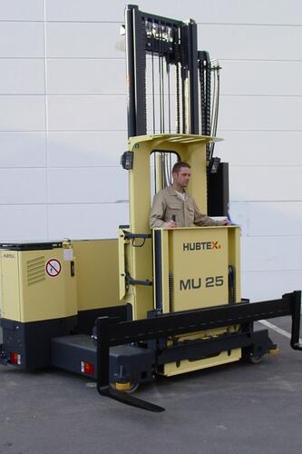 The MU-OP 25 equipped with the 1-man standup cab