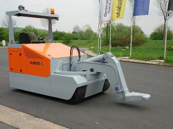 Electric towing tractor in the sheet metal industry